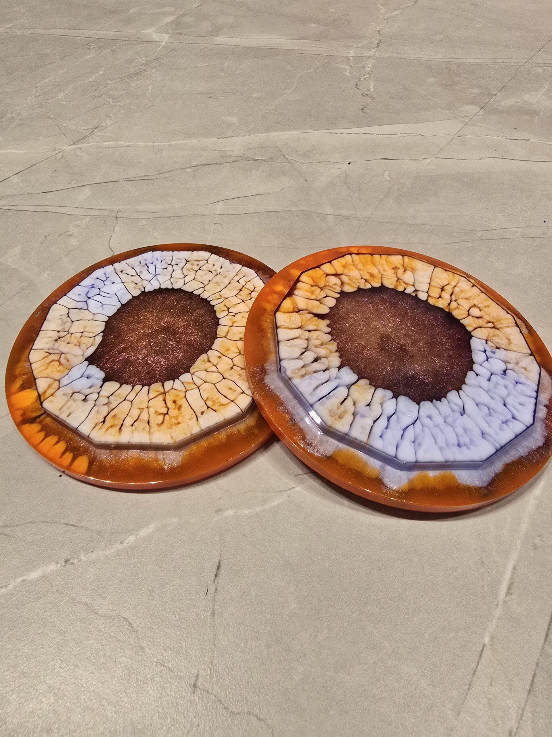 handmade gypsum & epoxy resin wall clock – modern artistic design (kopija)